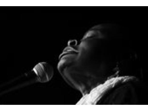 Quintessential Listening: Poetry Online Radio Proudly Presents Miss Kiane episode artwork