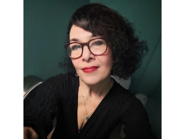 Quintessential Listening: Poetry Online Radio Presents Nayma Chamchoun episode artwork