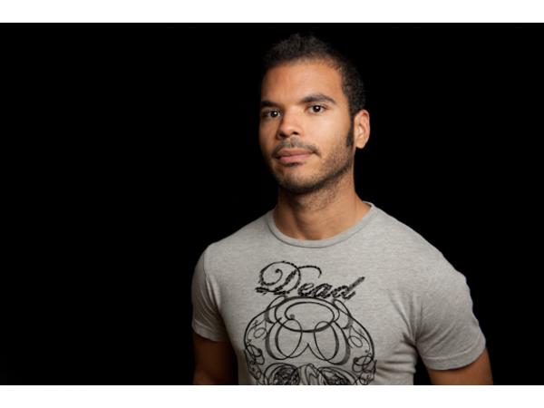 Quintessential Listening: Poetry Presents - Octavio Gonzalez episode artwork