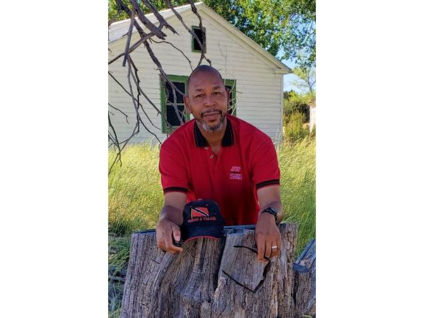 Quintessential Listening: Poetry Online Radio Presents T.A. Niles episode artwork