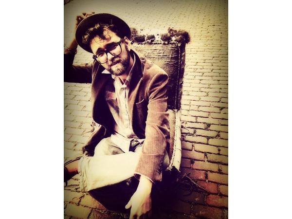 Quintessential Listening: Poetry Online Radio Presents Nicholas Michael Ravnikar episode artwork