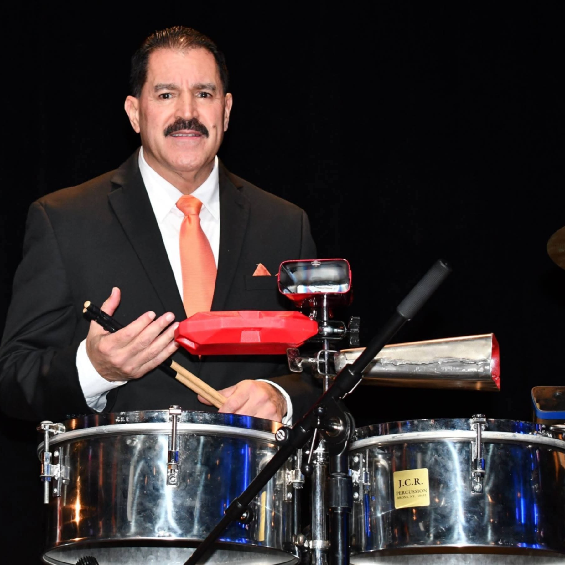 Interview with Son Del Monte's leader Manny Rivera, Que Viva La Música, #99, 2-21-26