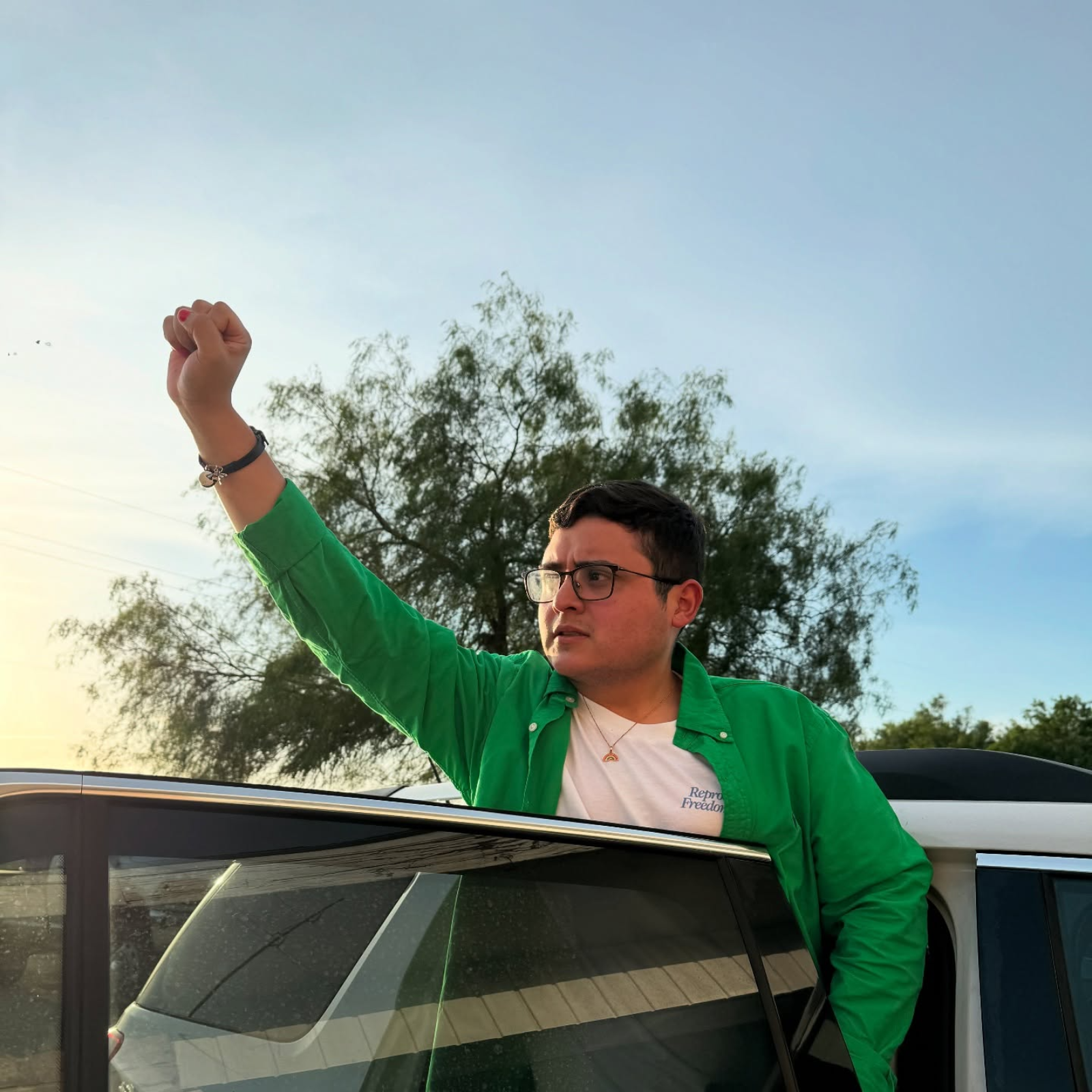 Ricky Longoria, The Person Behind the Persona of @TheGayLiberal