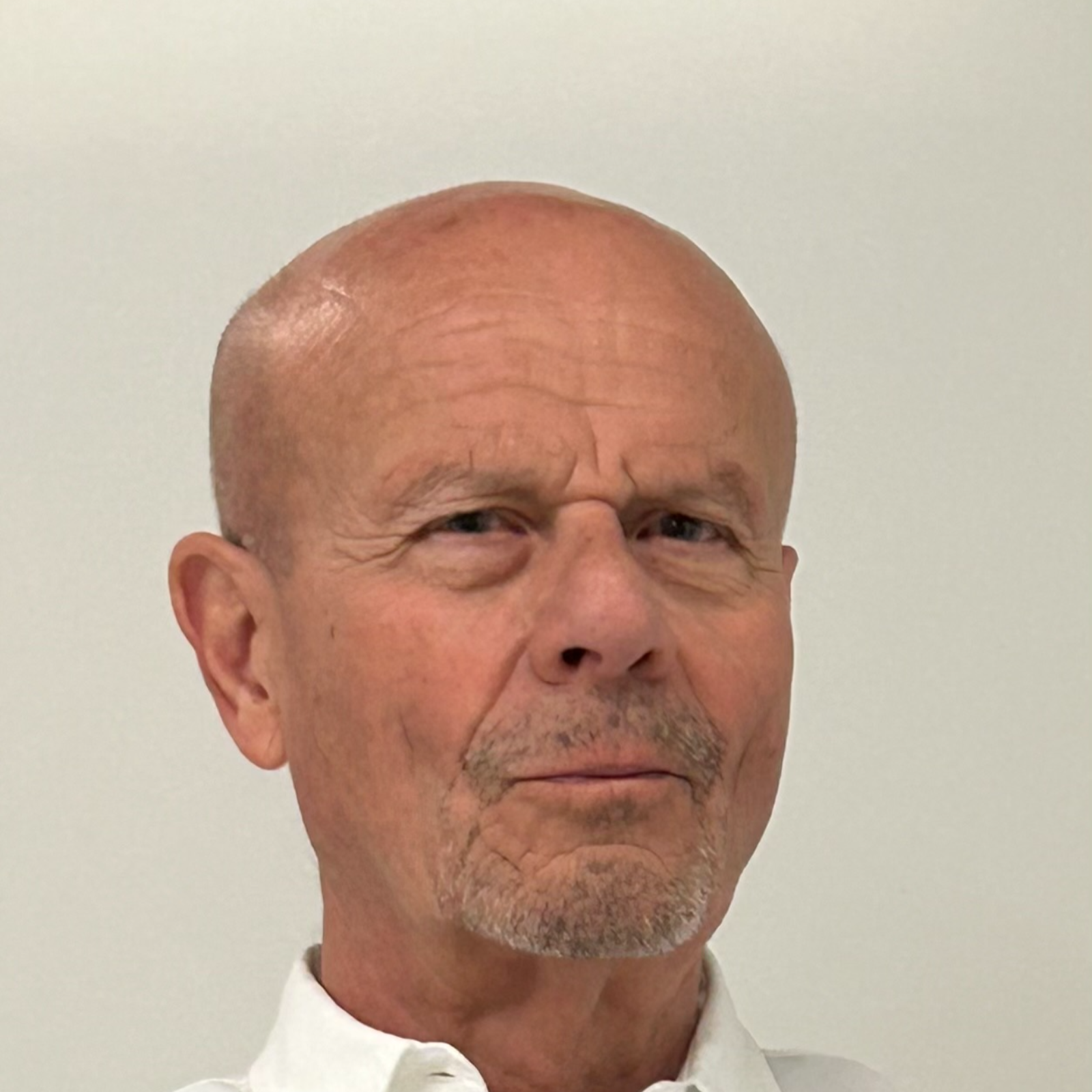 Jack Fischer shares on a contracting collector base, "outsider" art, and closing his gallery after decades of dedication episode artwork