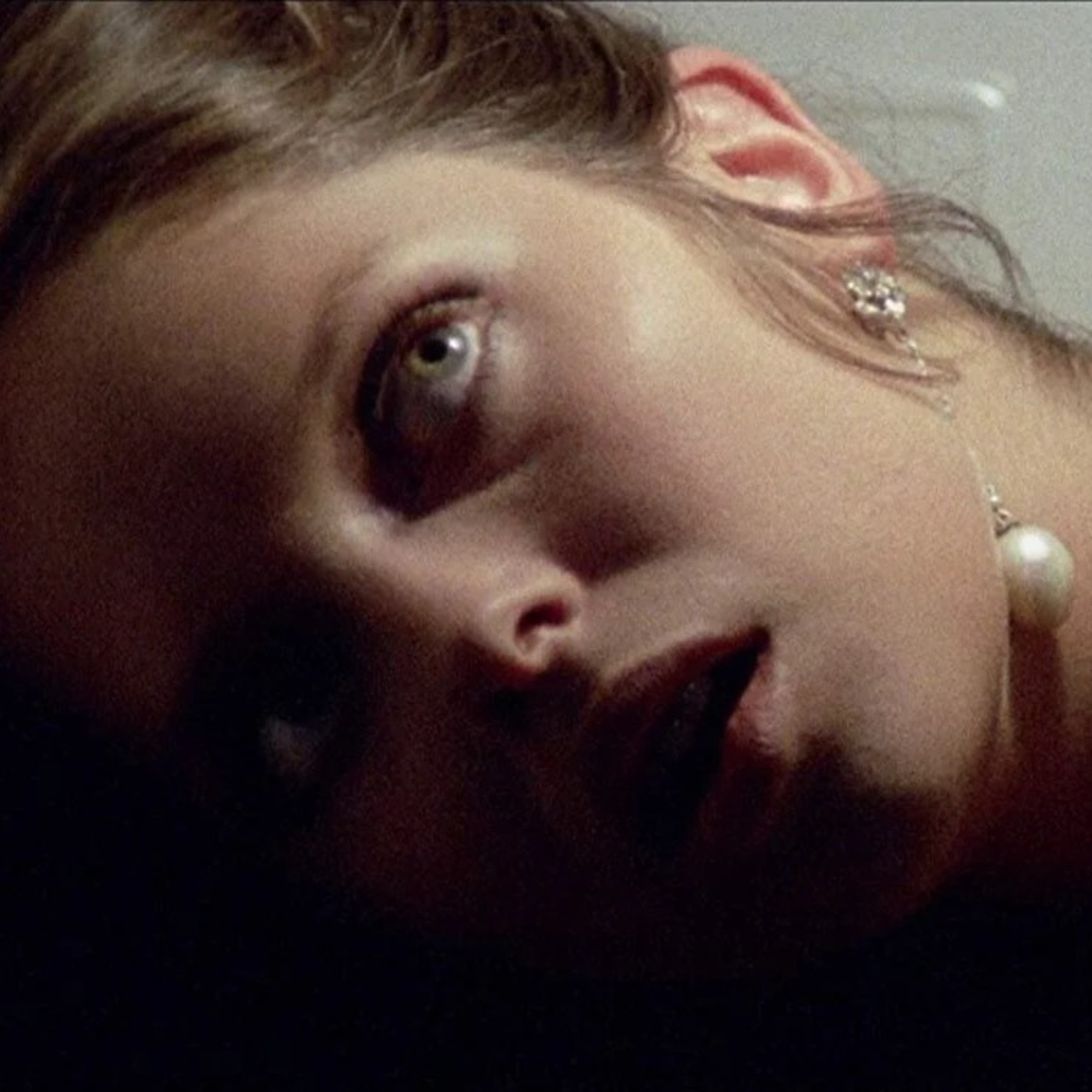 Screendivers Episode 066 'Short Night Of Glass Dolls' episode artwork