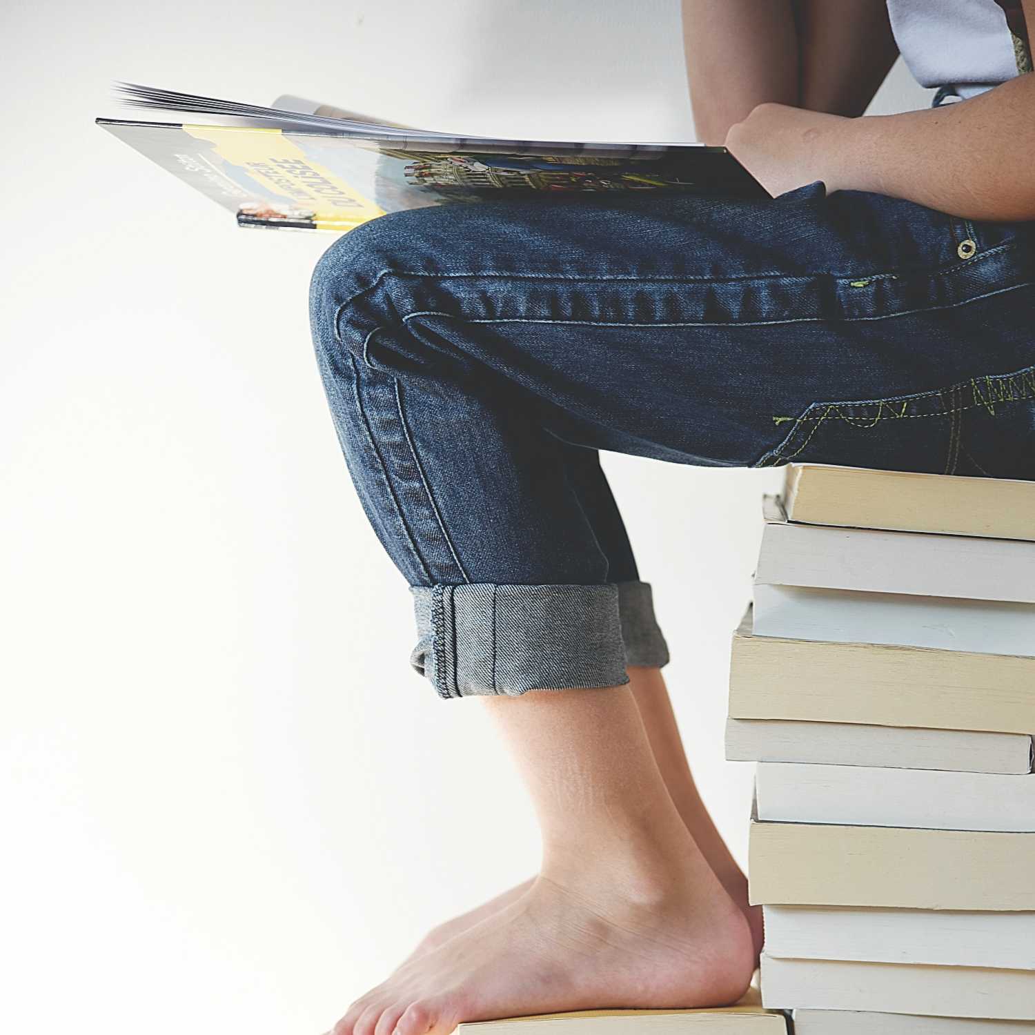 إيفان إليش.. هل يمكن التفكير في مجتمع بلا مدارس؟