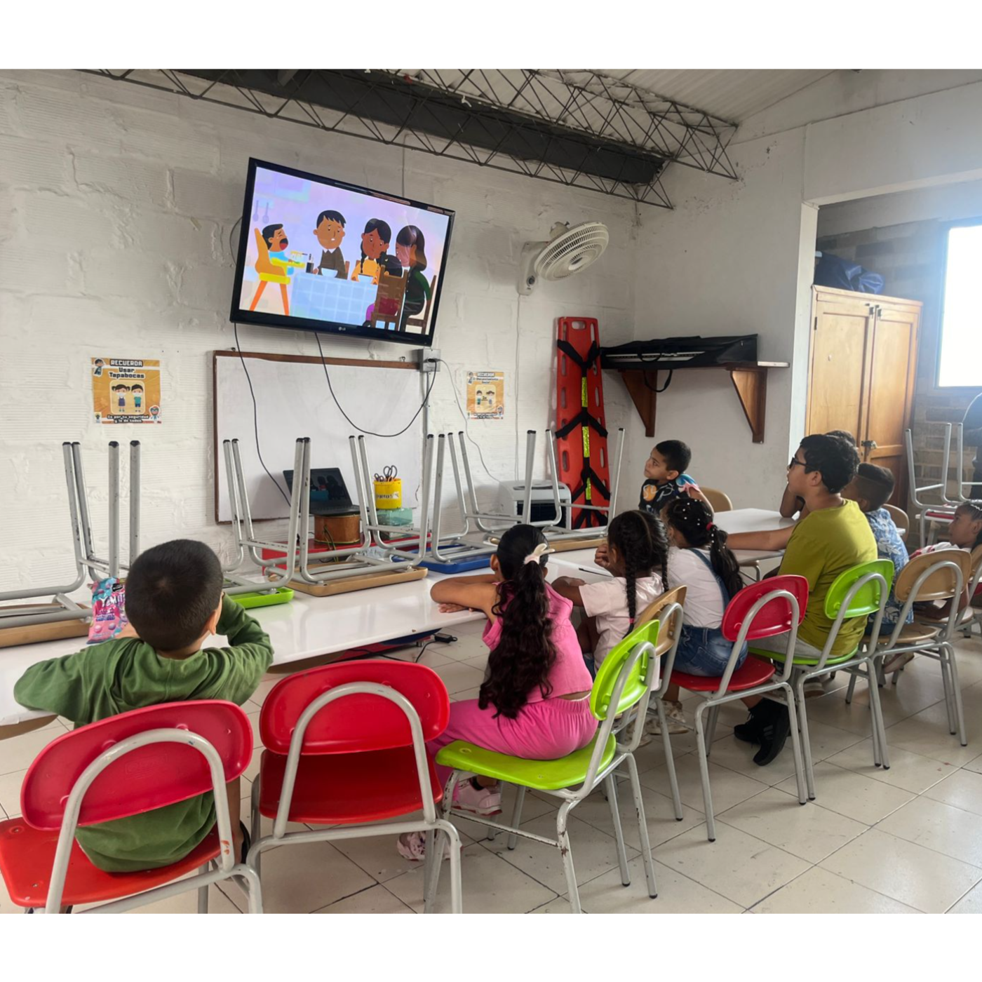 MAS ALLA DE LAS PALABRAS