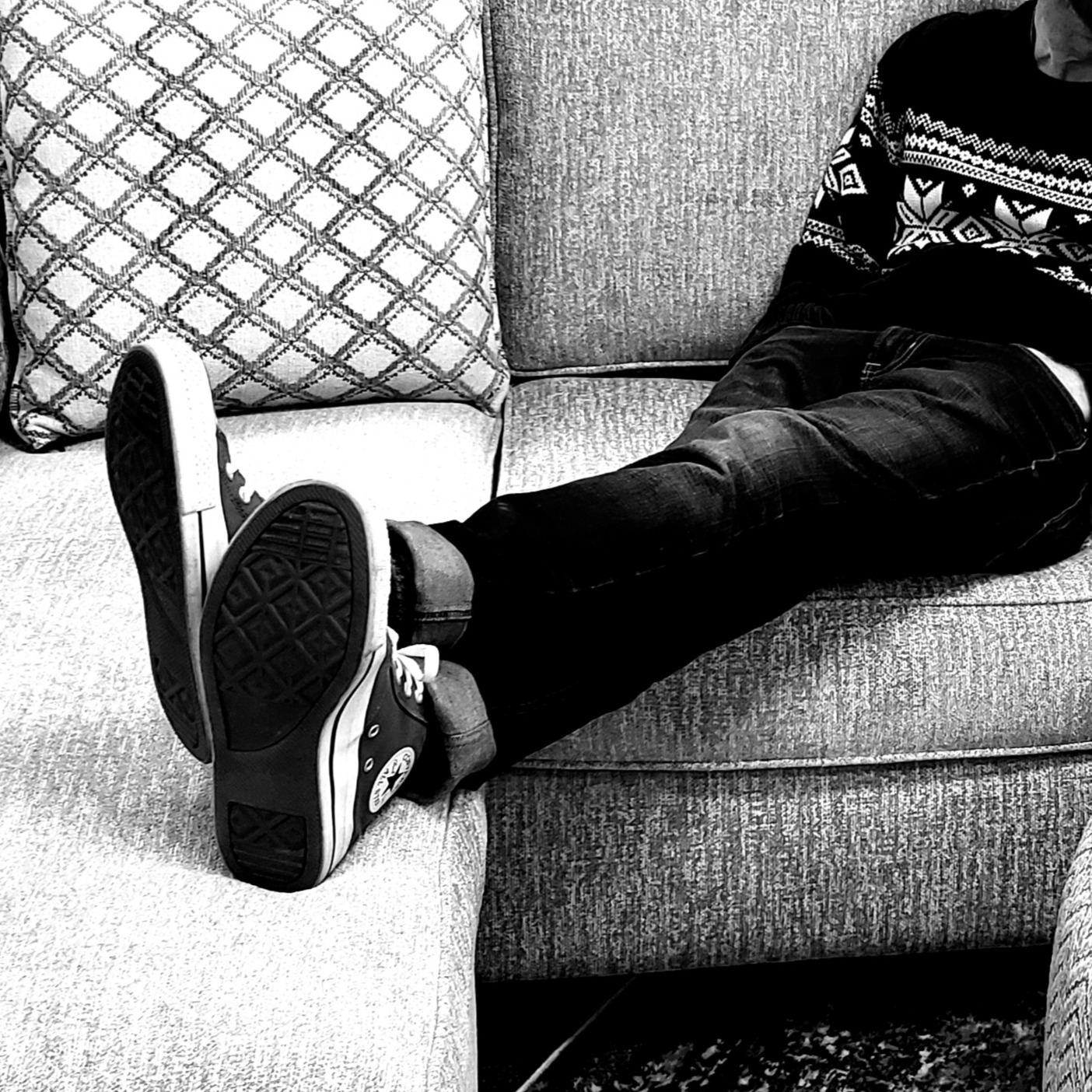 Ten Dollars Max in Ten Minutes Max