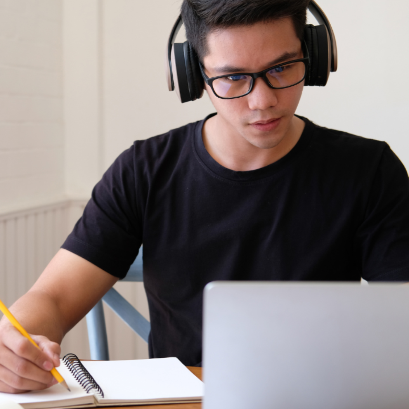 A College Panel - Educational Programs for Young Adults With A Disability