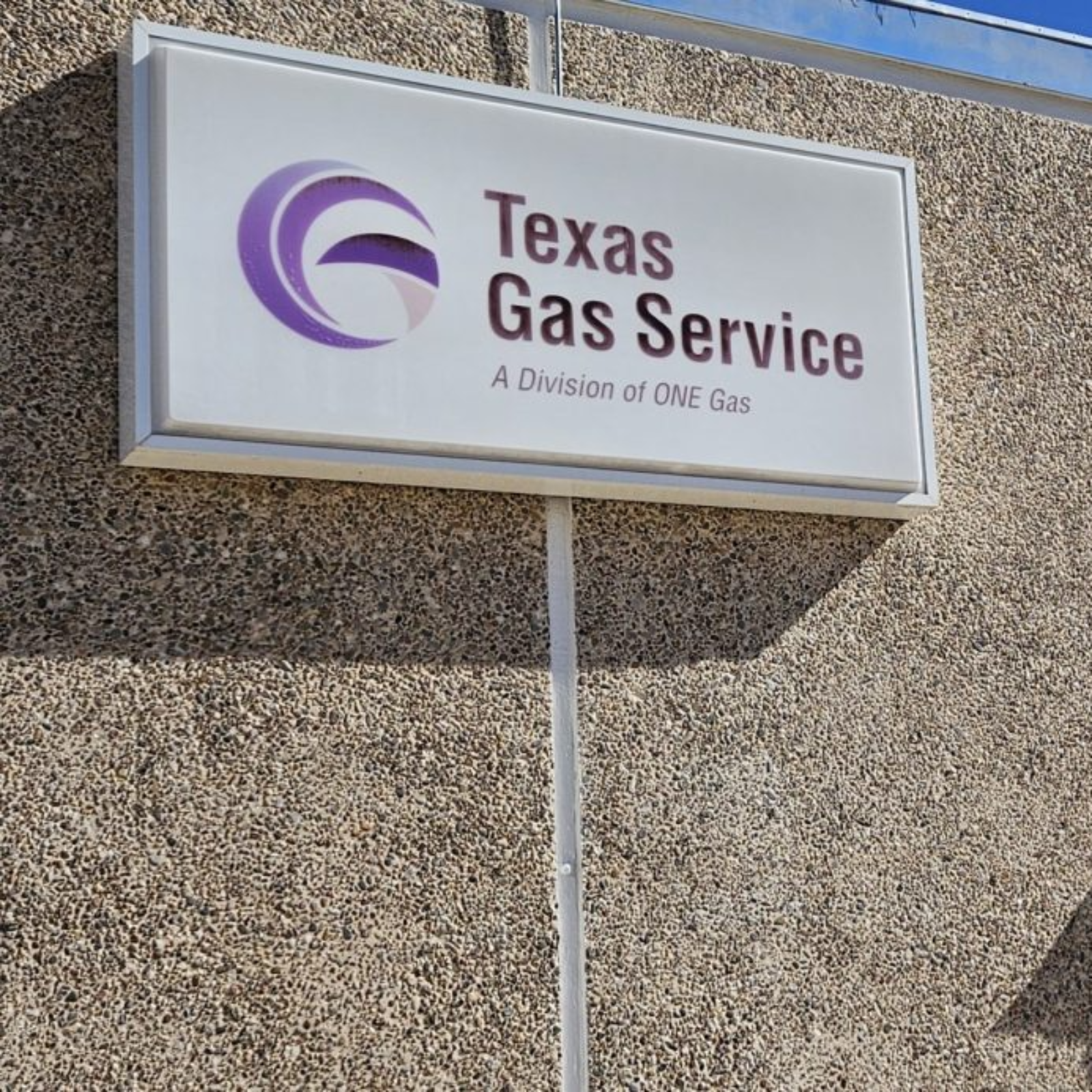 El Pasoans' natural gas bills are going up. Here's why  episode artwork
