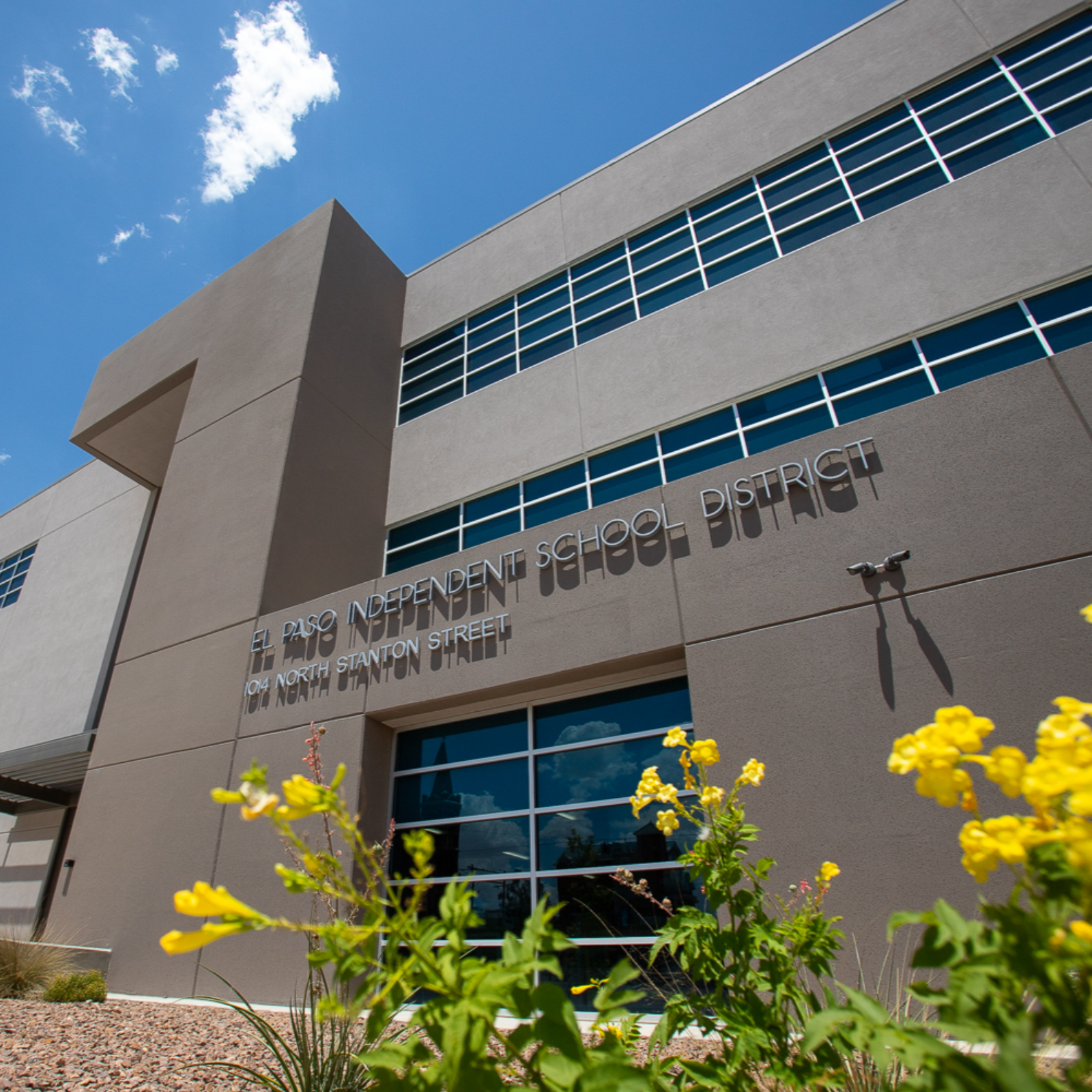 More on the financial struggles within El Paso's three largest public school districts episode artwork