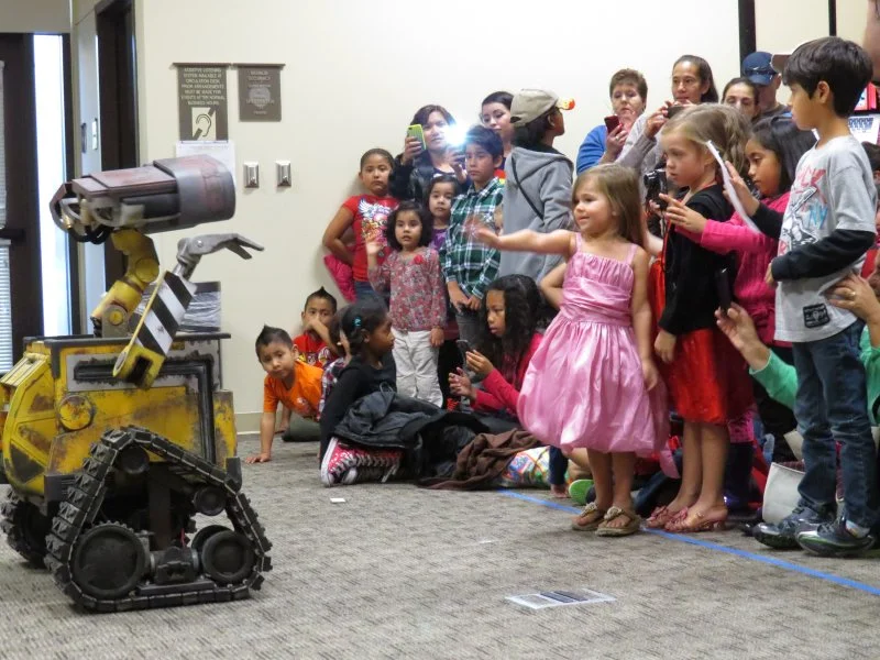 093: Meet the Real Life WALL-E episode artwork
