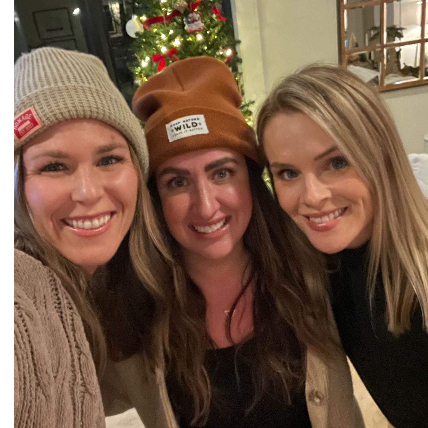 The Perfect Time Podcast with Lindsey + Kristy