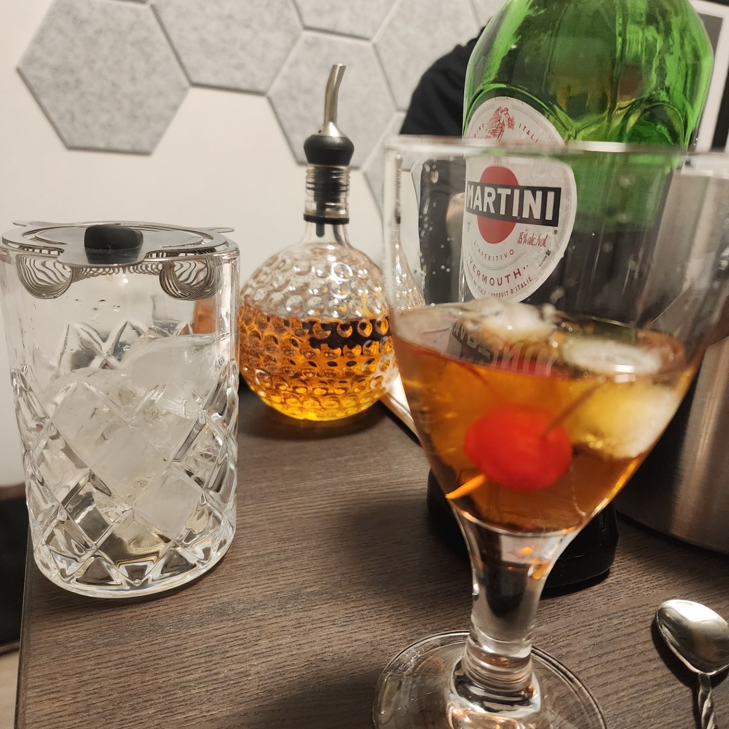 TopShelf - A Guide to High Quality Leadership, Spirits & Everything In-Between