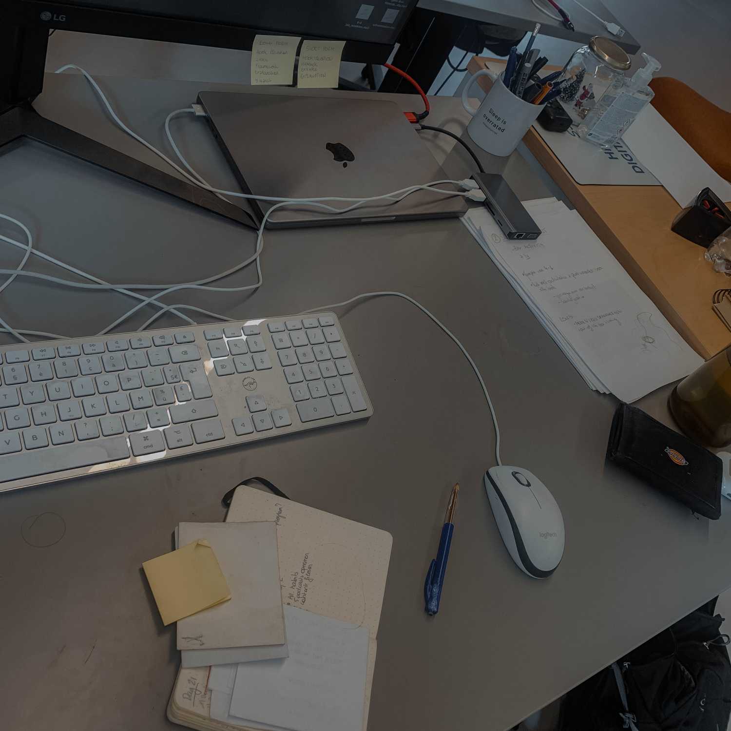 Een 9-5 job starten - wat mag je verwachten en hoe pak je dat aan? Een 9-5 job starten - wat mag je verwachten en hoe pak je dat aan?