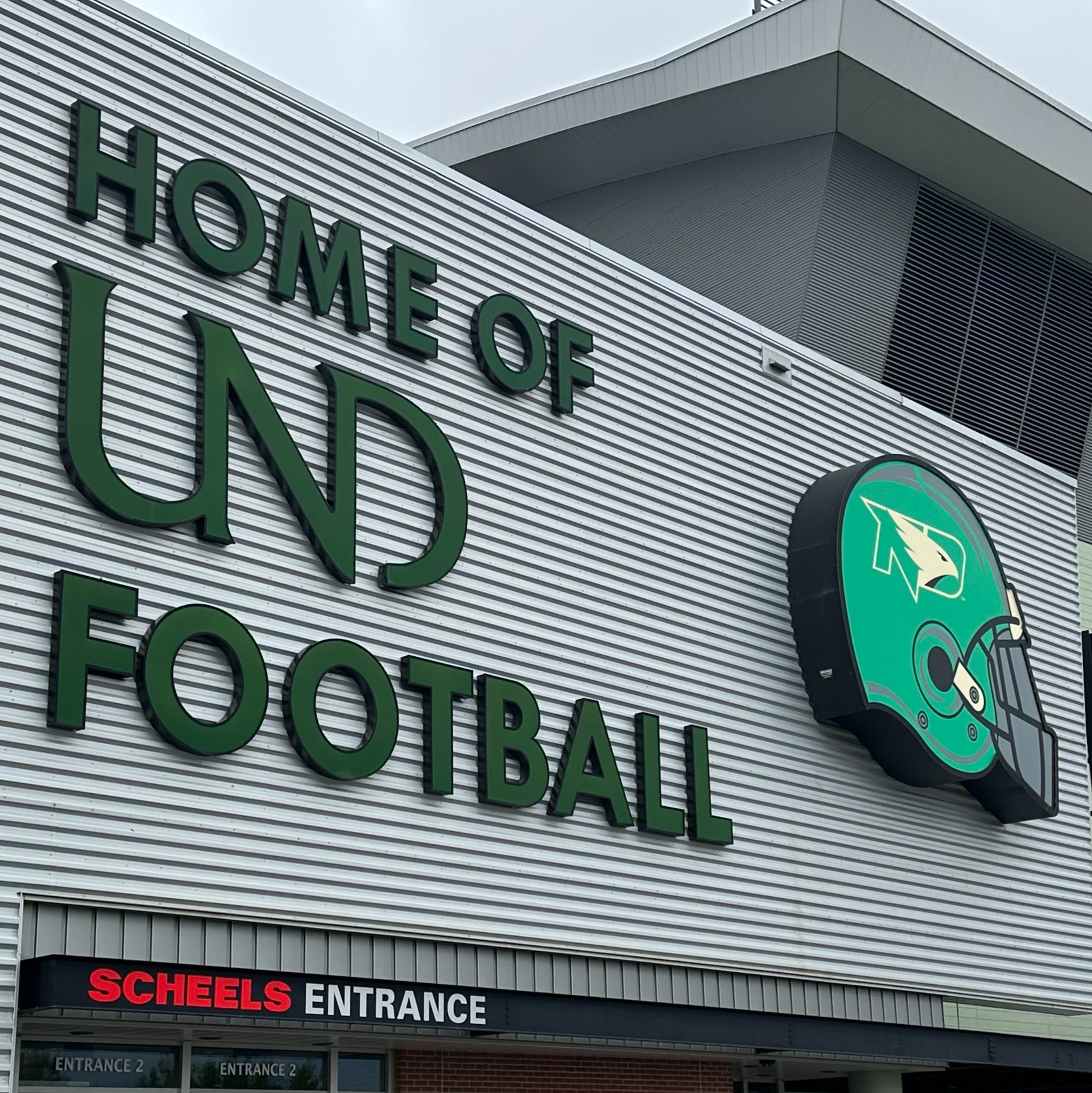 UND Football 360: Inside the Fighting Hawks Football Team