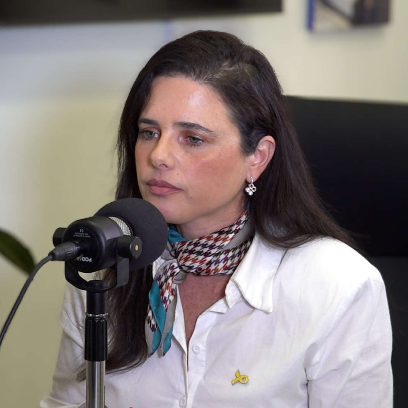 איילת שקד בפודקאסט בערוץ 7: הכנסת סיוע הומניטרי לרצועה - אסון לחטופים episode artwork