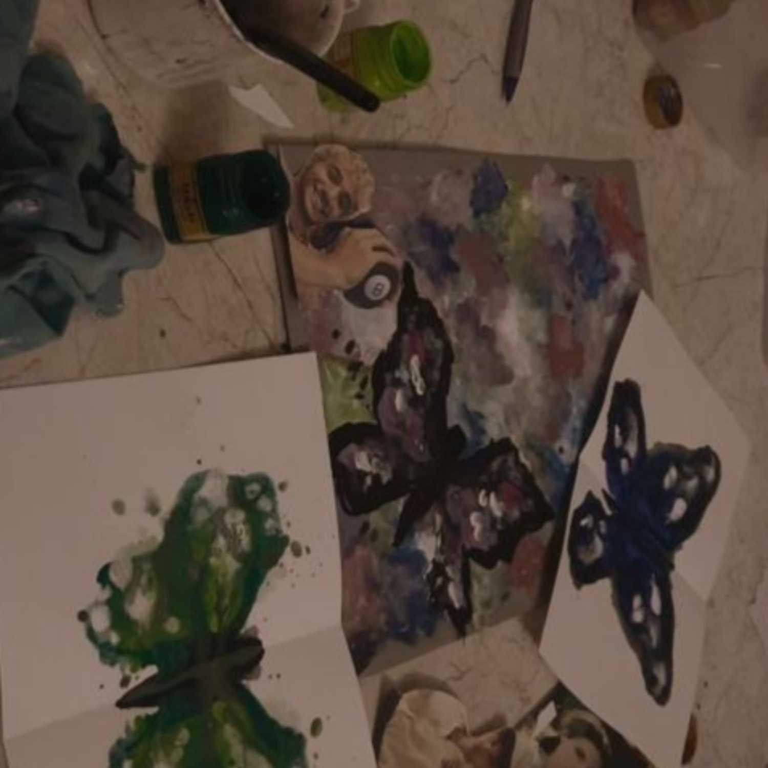 decalcomania episode artwork