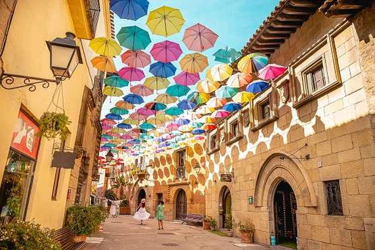BARCELONA - Poble Espanyol - visita con audioguía a Barcelona (español) episode artwork