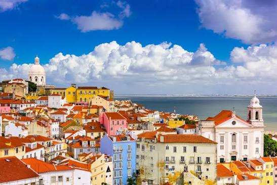 LISBOA - Alfama - visita con audioguía a Lisboa (español) episode artwork