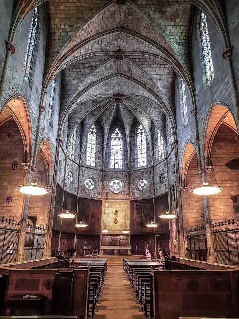 BARCELONE - Monastère de Pedralbes, intérieur - visite avec audioguide à Barcelone (français) episode artwork