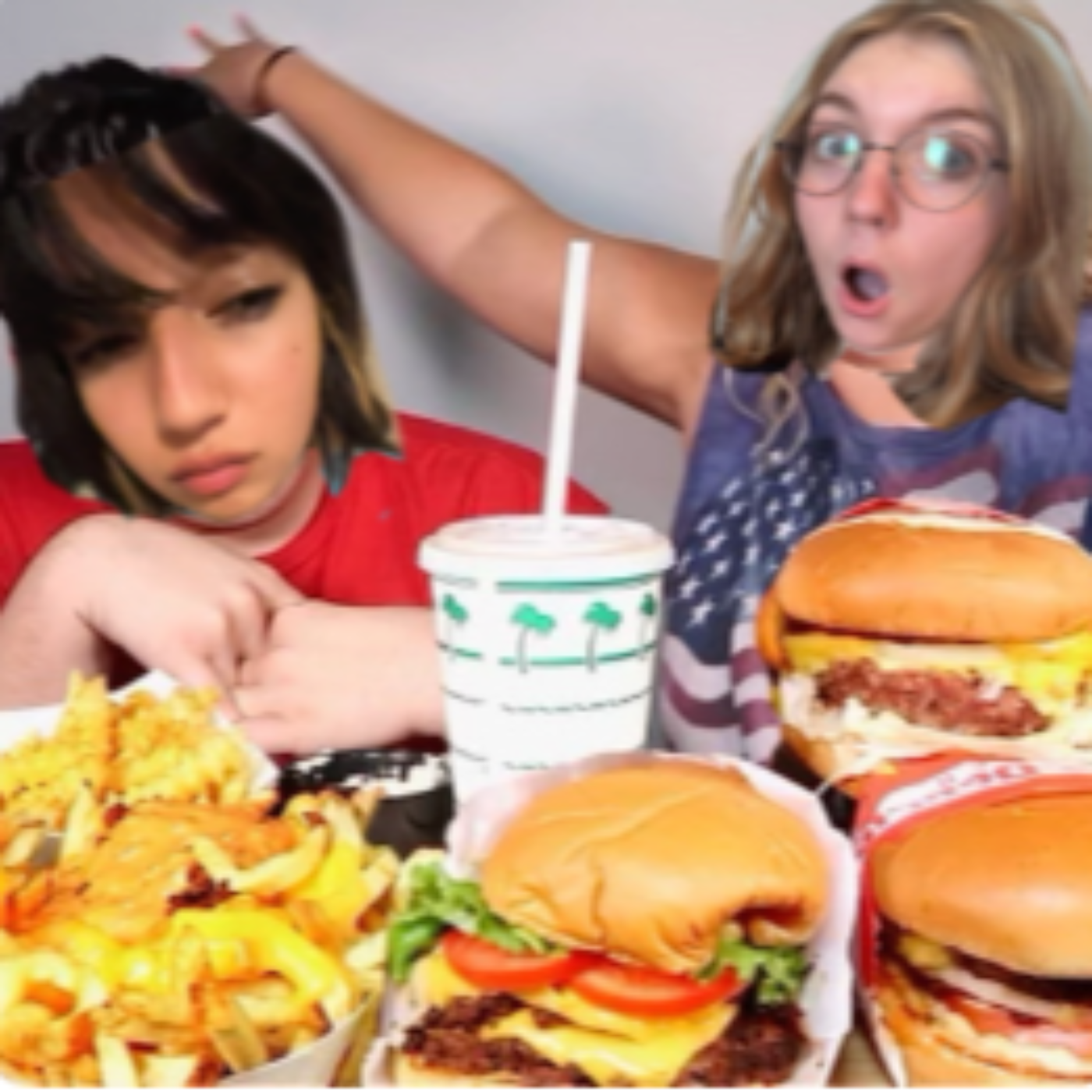 Welcome to Pakpi and Empoy's Lunchtime Special #1