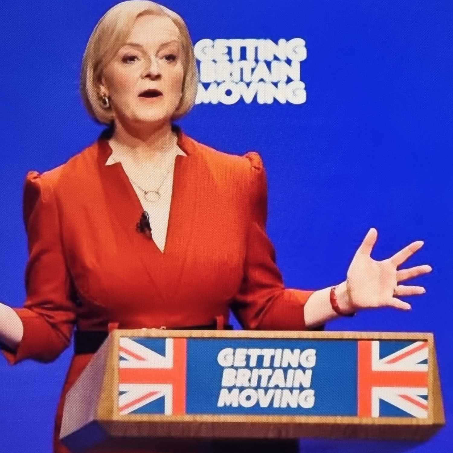 What A Week That Was an alternative look at USA & world news with British Humour & satire.