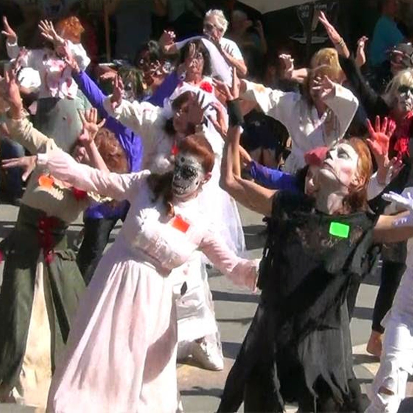 The Writer's Block - Halloween - Dancing Zombies in the Streets