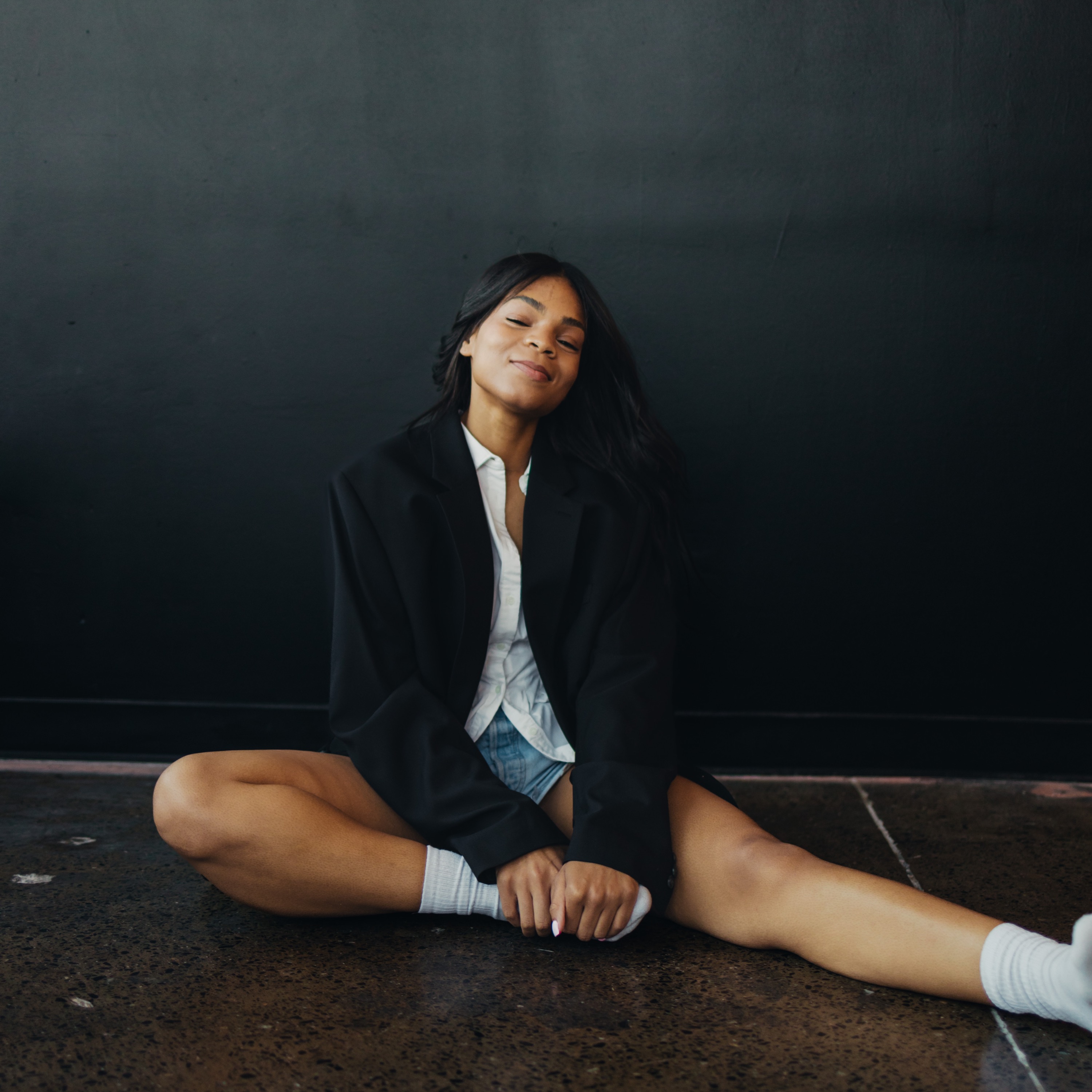 'a layer deeper' with zahniyah swan 
